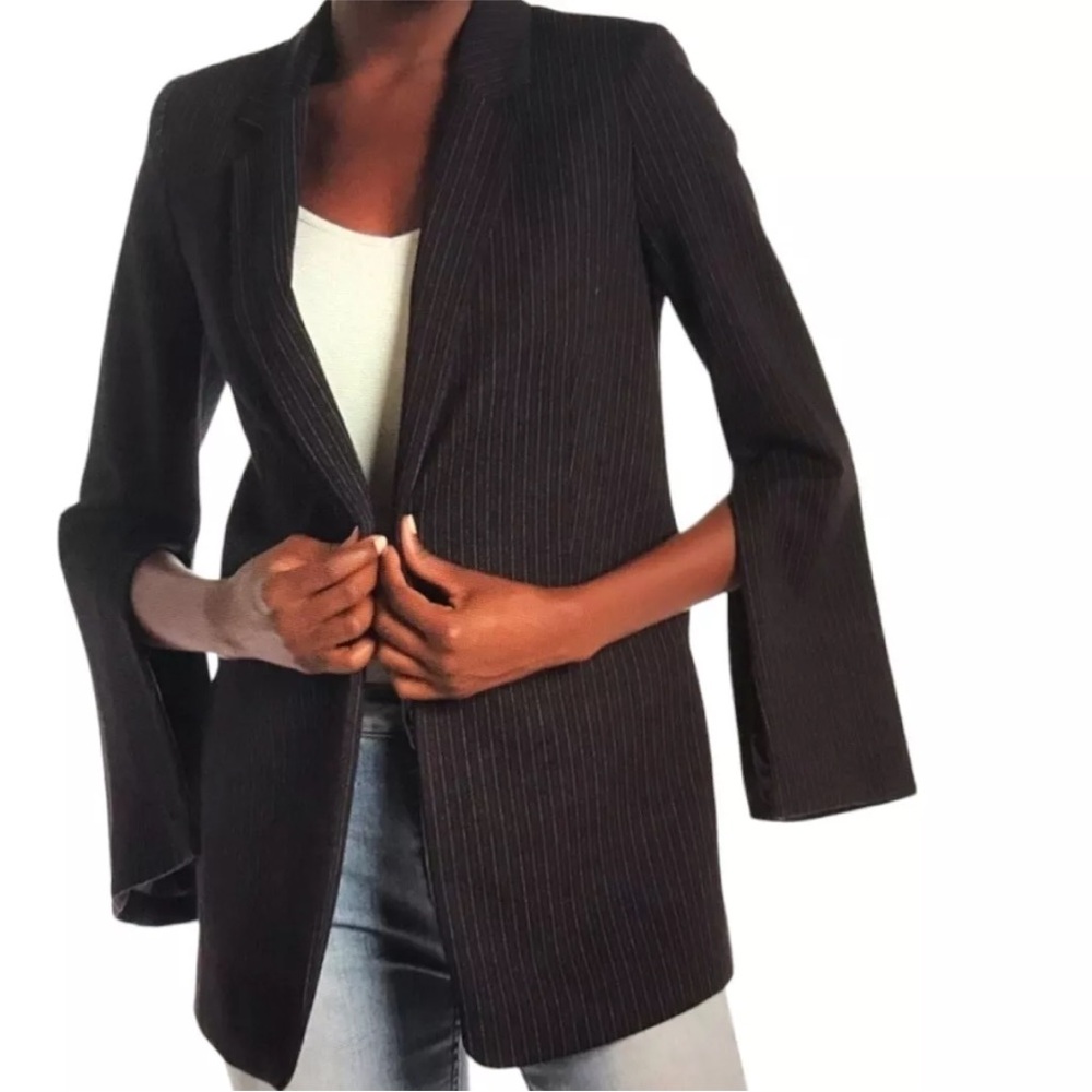 NWT Vince Camuto Black Pinstripe Blazer